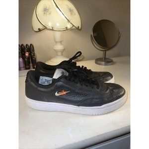 Nike Wmns Court‎ Vintage PRM Wmns Size 7.5 Shoes CW1067-002 Black White Orange
